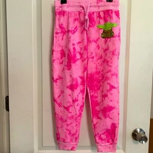 NWT Size M Girl’s Star Wars Grogu joggers